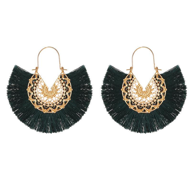 

Europe and the United States hot-selling earrings, bohemian exaggerated fan-shaped fringed earrings, temperament empty carved stud earrings