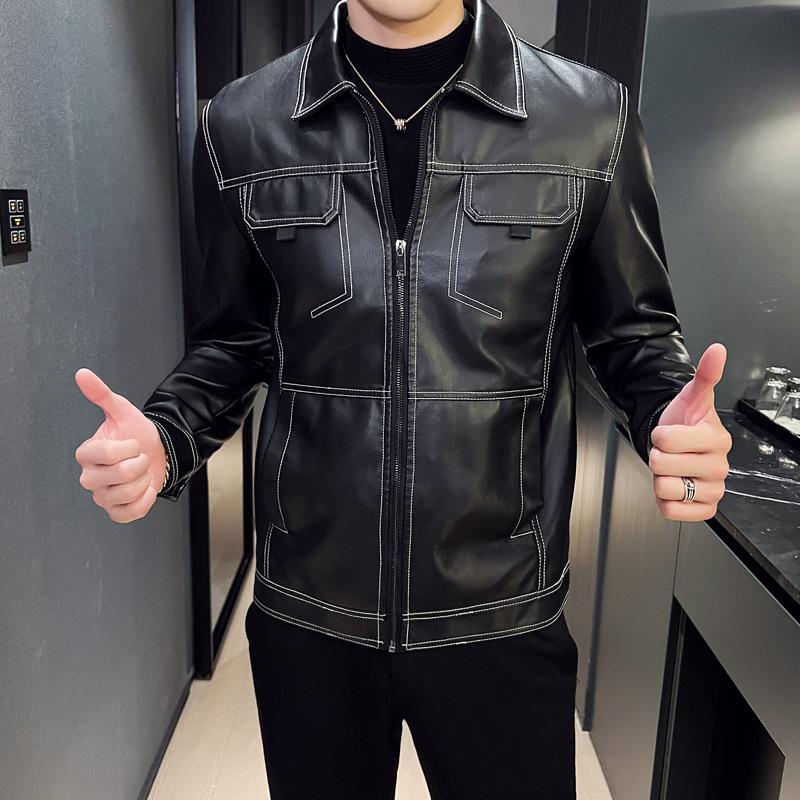 Winterelastische dünne Herren-Retro-Motorrad-PU-Lederjacke mit dreidimensionalen Taschen, weiche Lederjacke im Arbeitsstil mit Metallknöpfen