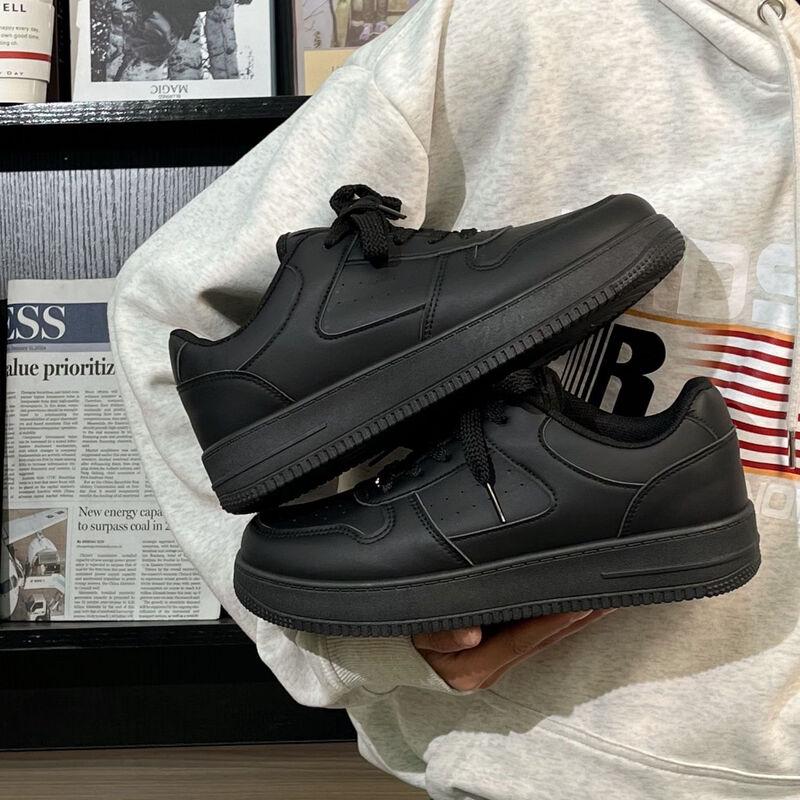 Universal Men's Casual Low-Top Skate Shoes