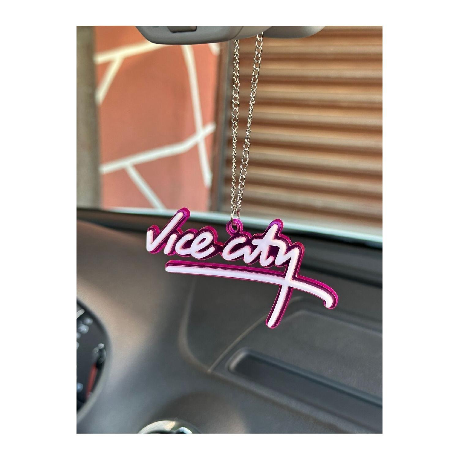 

Орнамент дзеркала заднього виду Gta Vice City (прозорий фіолетовий)