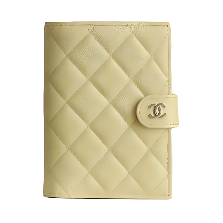

Chanel 25S Classic Double C Logo Quilted Glossy Grain Calfskin Passport Holder Small Men accessories Yellow AP3791-B10583-NAGEQ Gift Set(Basic Set+Box+Shopping Bag)