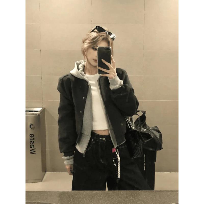 

2024 Two-Piece Gray Hooded Jacket & Cardigan Set - New Design M (90-105 lbs)