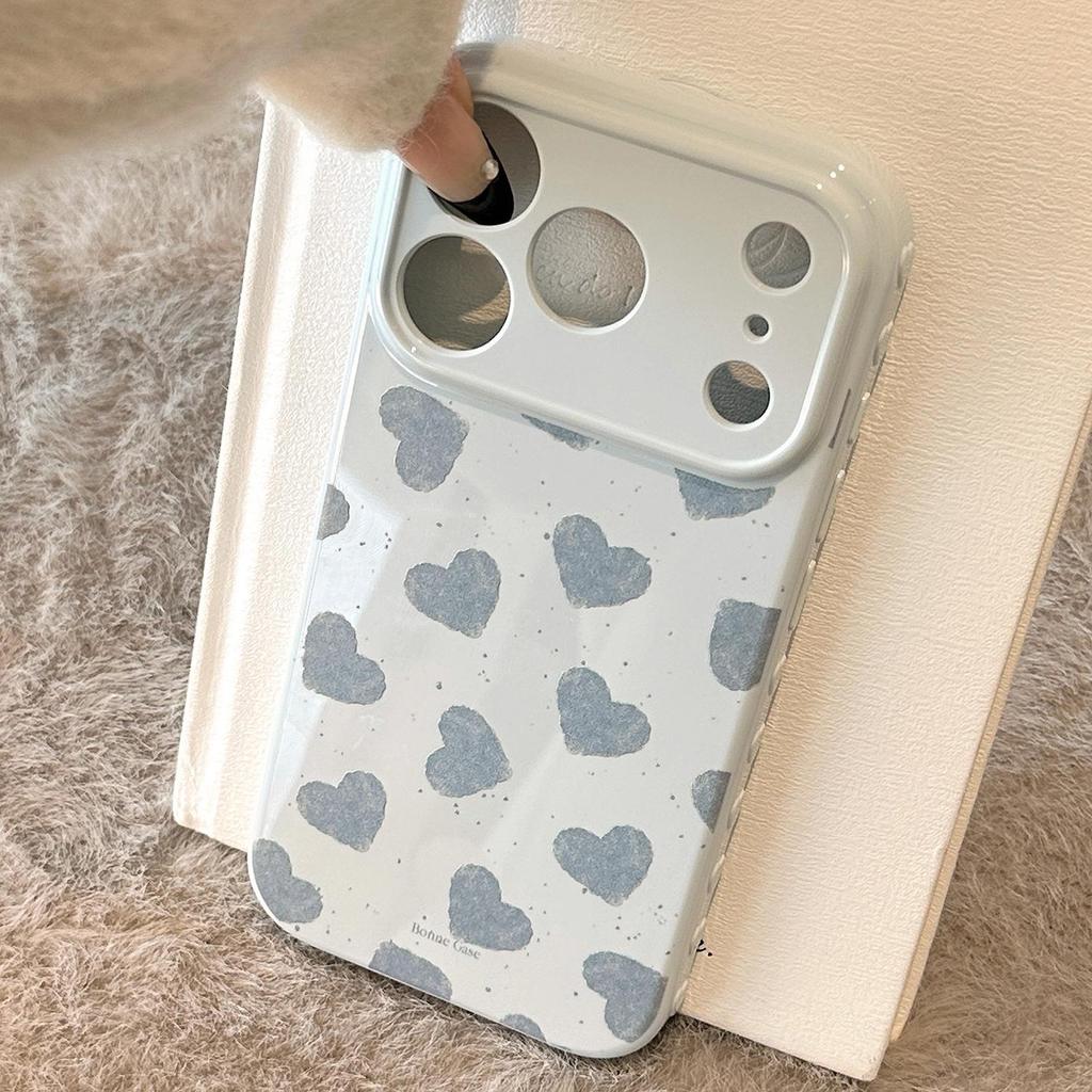 Creative Blue Heart Phone Case for iPhone 17 and iPhone 17 Pro Max