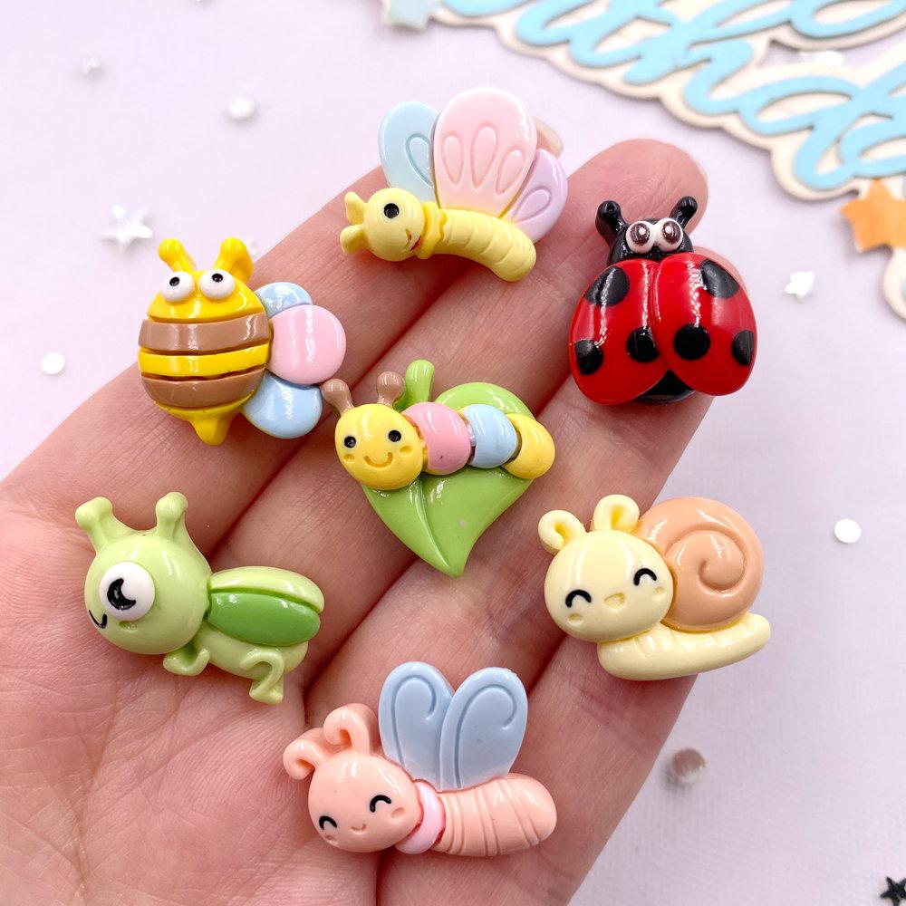 14pcs Colorful Resin Cartoon Caterpillar Bee Grasshopper Butterfly Beetle Flatback Stone Figurines Scrapbook Craft DIY Bow Decor