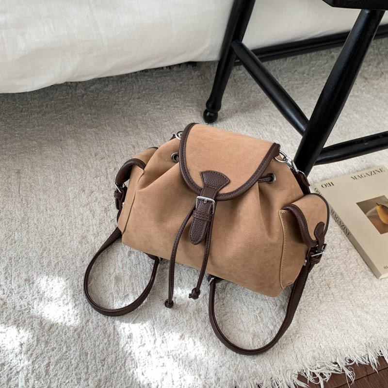 

Осенне-зимний ретро замшевый женский рюкзак 2025 новый большой вместимости для поездок на работу студенческий школьный рюкзак для занятий хаки