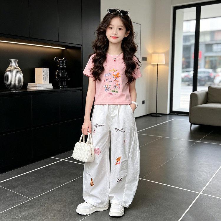 Sommer-Cartoon-T-Shirt & Weitbeinige Hosen Set für Mädchen - Stylisches Lässiges Zweiteiler für Mittlere & Große Kinder, Kollektion 2026.