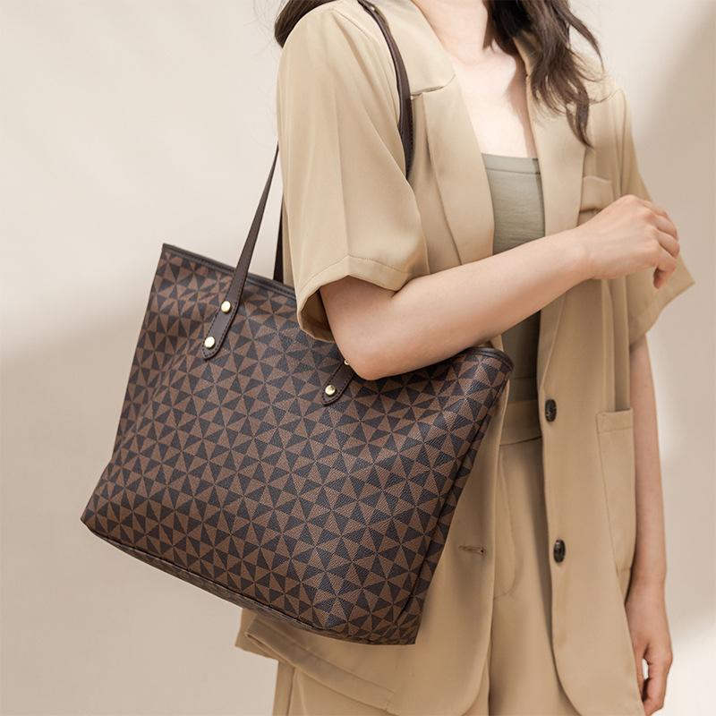 New Summer Brand Women's Bag Commuting Large Capacity Tote Bag Fashionable Temperament Printed Shoulder Bag