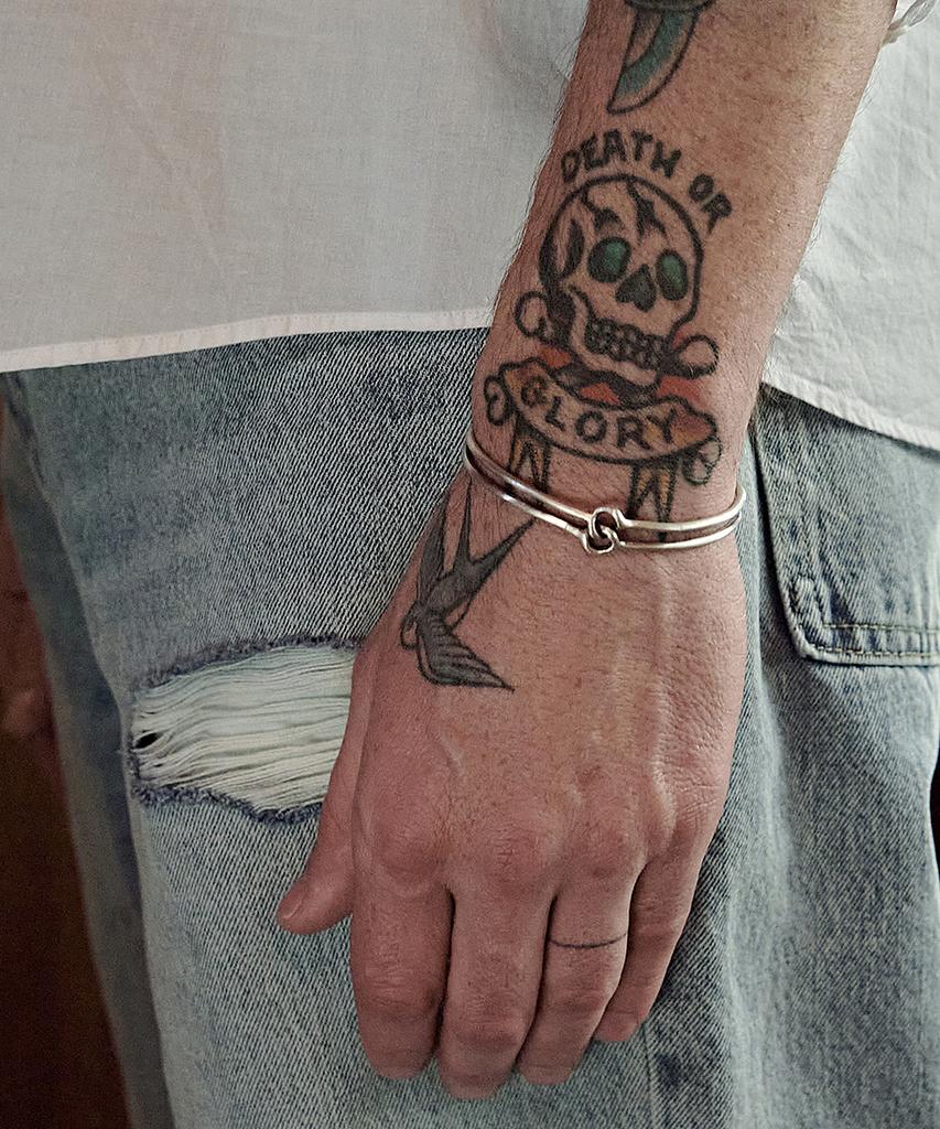 Oddcollet Link Cuffs