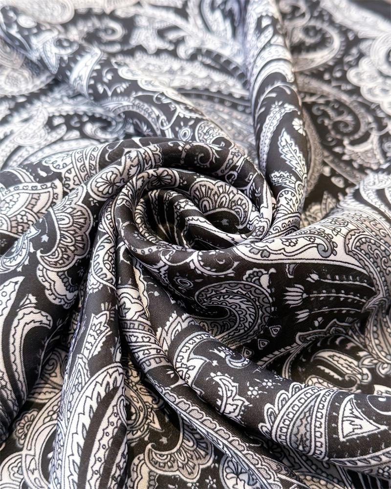 Women's Vintage Paisley Floral Square Scarf Soft Satin Shawl Small Handkerchief Neck Snood Hijab Headband Bandana