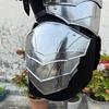 Oceľová zbroj elfkej kráľovnej  Fantasy stredoveký rytiersky oblek s čiernym plášťom Ženský bojovník Cosplay  LARP kostým