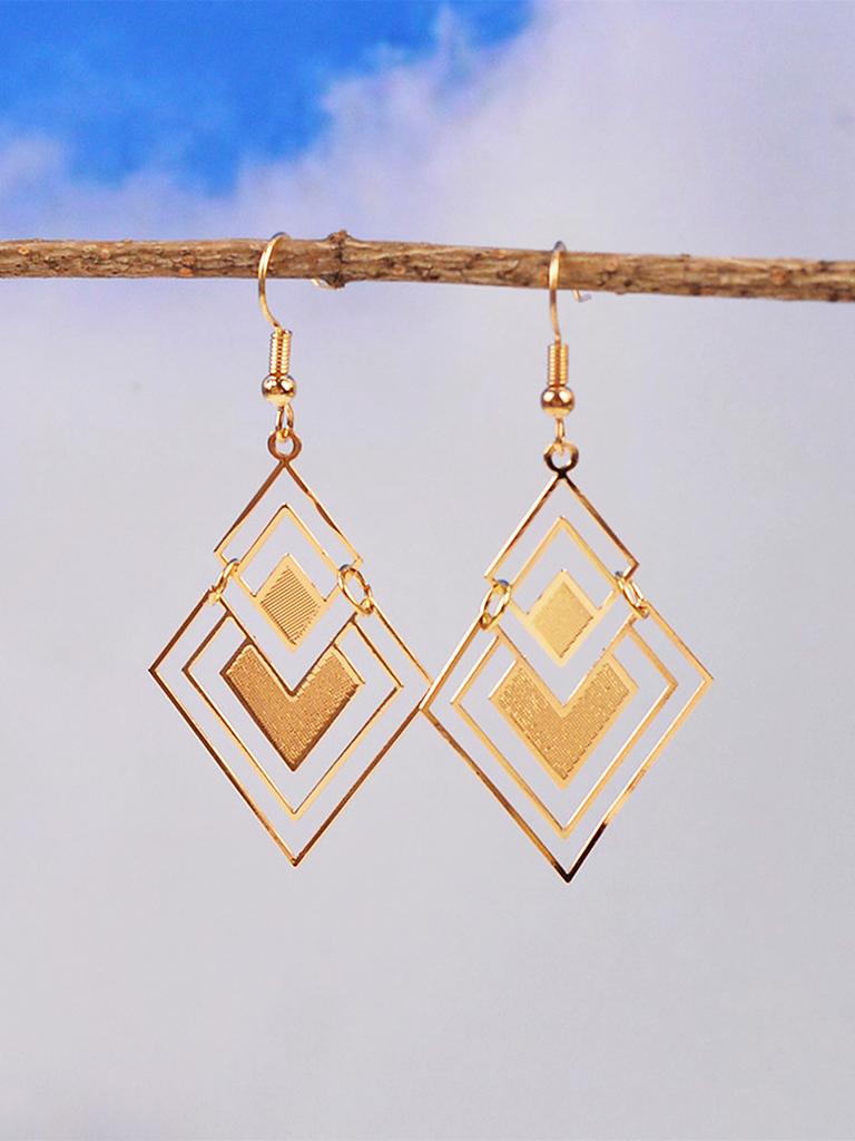 Elegant Sexy Summer Drop Earrings Rhombus Hollow Pendant Dangle Earrings Stackable Geometric Golden Jewelry Gift