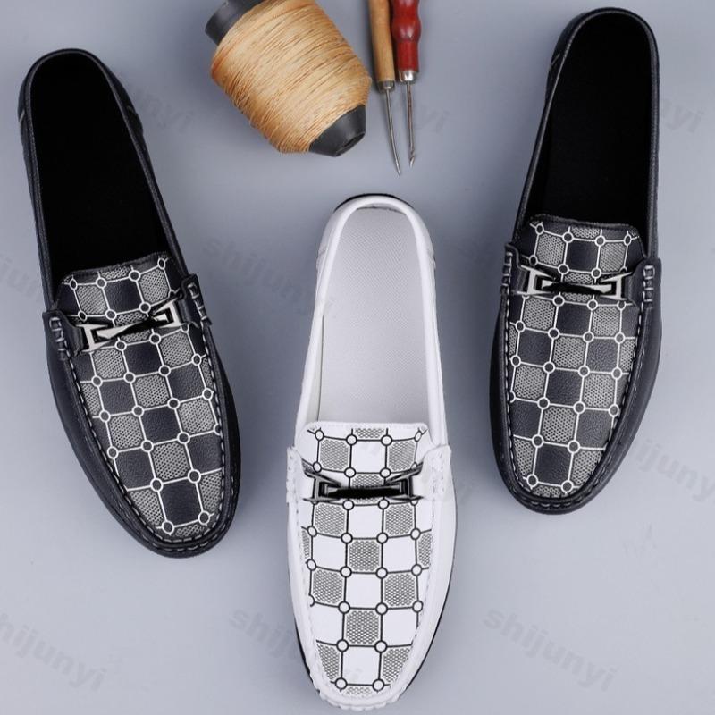 Mode Brittisk Stil Retro Mode Vardagliga PU Läderskor för Herr 2025 Höst Nya Lågskurna Bekväma Mode Slip-on Loafers