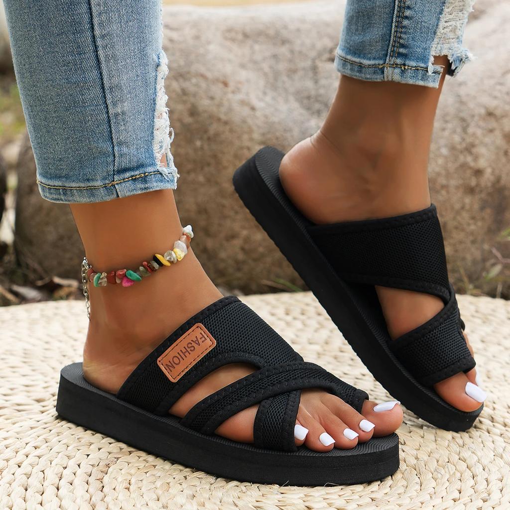 Fashion Women Slippers New Casual Soft Sole Big Size Flat Sandals Fashion Outdoor Lightweight Slippers Comfy Platform Shoes Slides Women