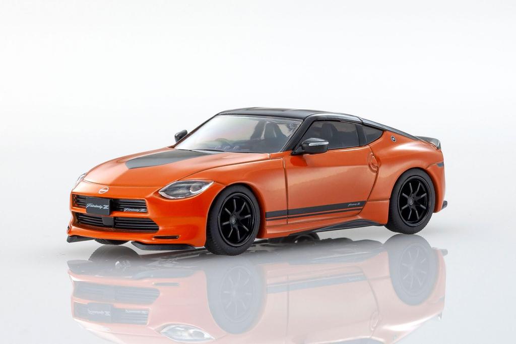 KYOSHO MINI CAR & BOOK No.15 1/64 Scale Nissan Fairlady Z Customized Orange Finished Product