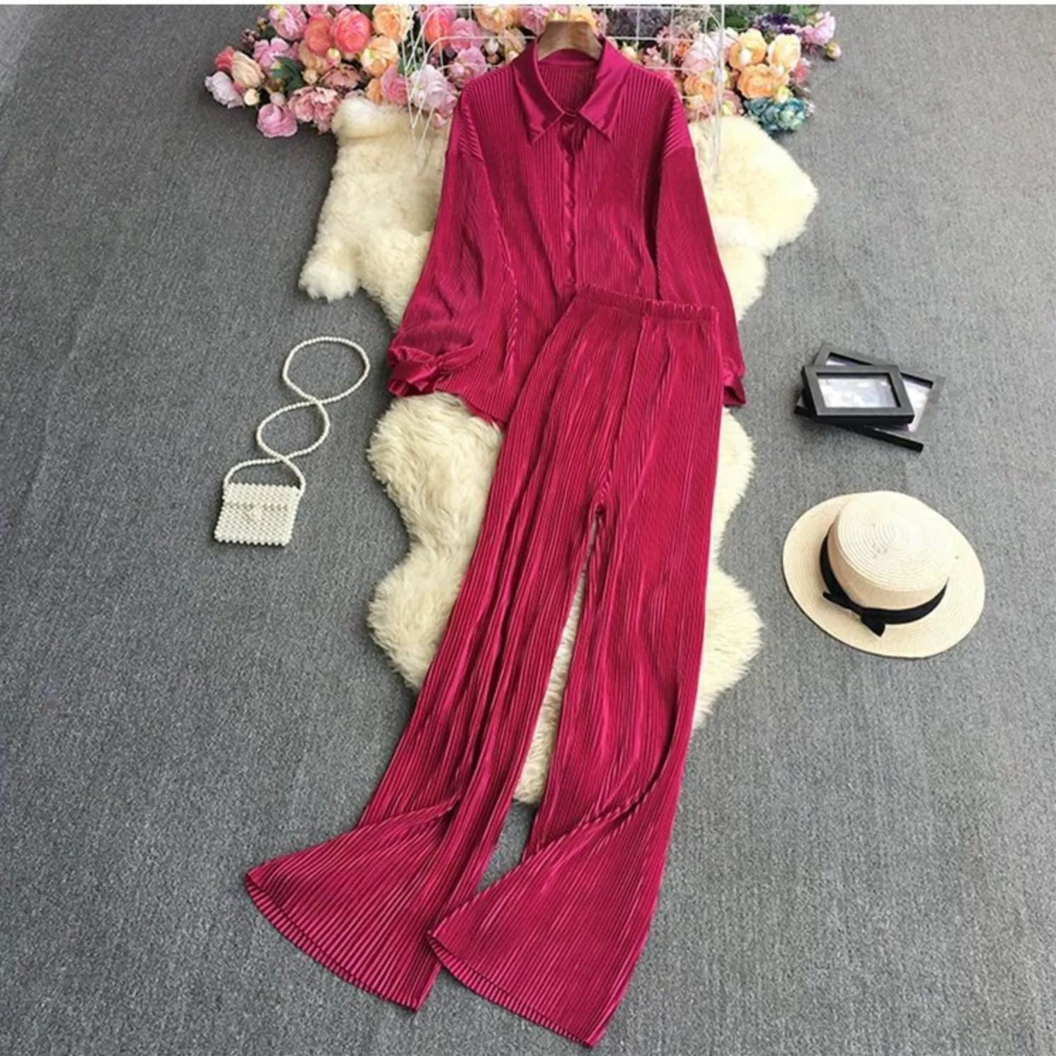 

Осенний курортный стиль, рубашка с лацканами в стиле ретро и эластичной талией, широкие брюки, комплект из двух предметов, женский костюм One Size вишня