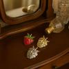 Jewelry Accessories Strawberry Enamel Brooches Minority Design Vintage Collar Pin  Gift
