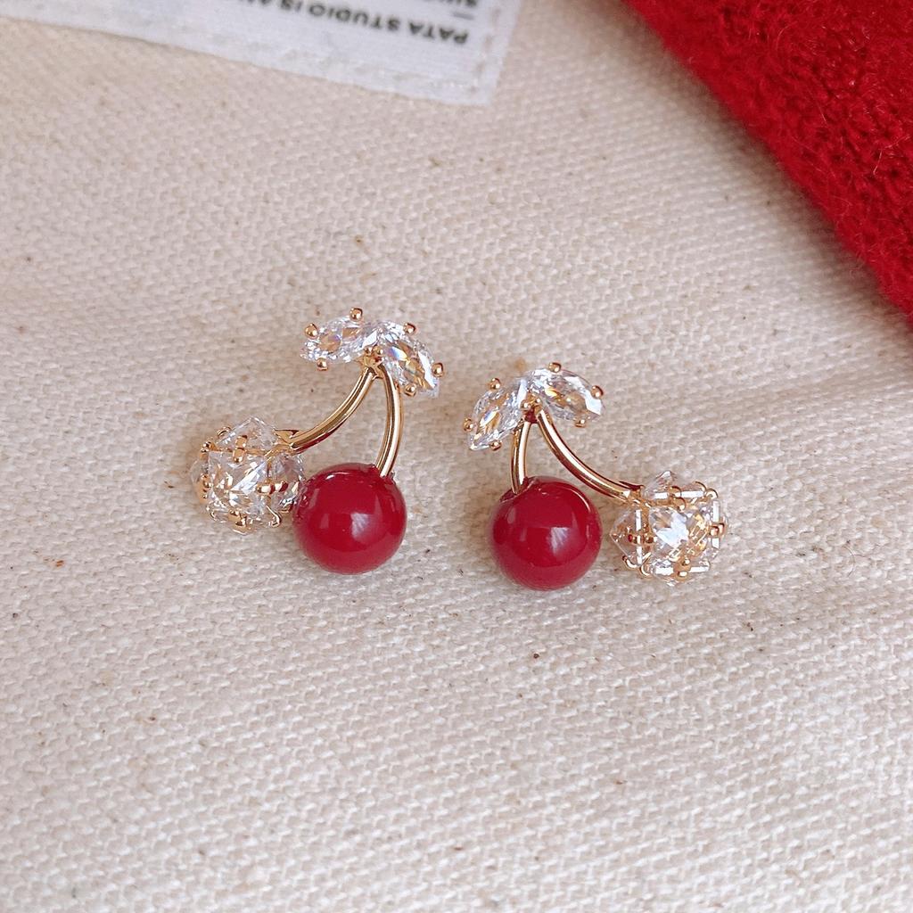 Liu Yifei red pearl earrings women's earrings 2025 new popular camellia stud earrings