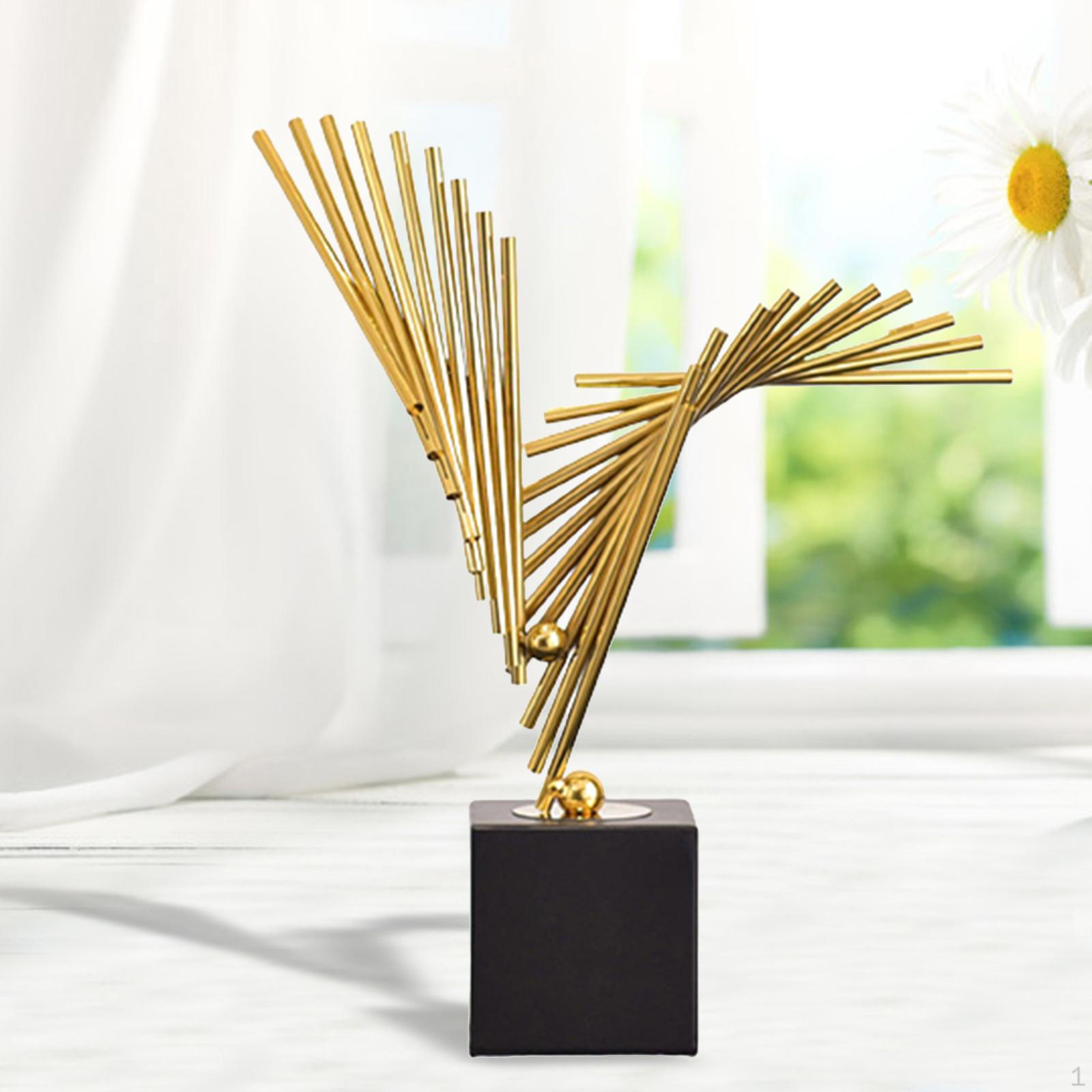 

Geometric Figurines Home Decoration Novelty Feng Shui Golden Statue Ornaments for Desk Bookshelf Wing Large