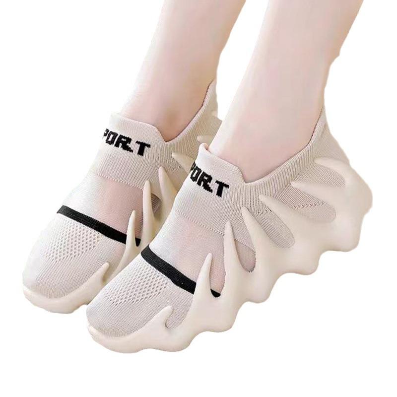 2025 new mesh shoes women's octopus socks fly-woven soft-soled casual sports shoes mesh breathable running coconut shoes