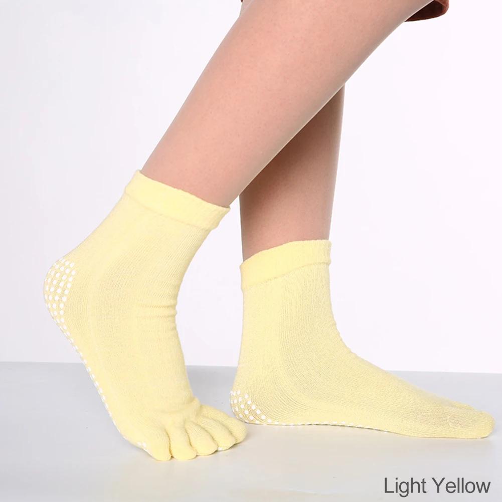 1Pair Grip Socks for Women, Non Slip Pilates Yoga Socks with Double Stripes Non Slip Socks for Workout, Ballet, Athletic Socks