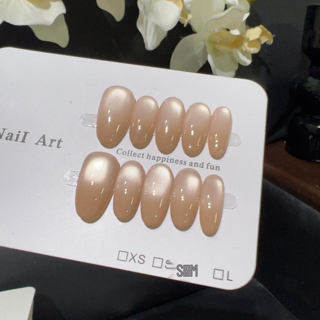 Hellbraune glasierte Fairy Cat Eye Nagelstreifen - Zartes Nude, Lang anhaltender Aufhellungseffekt