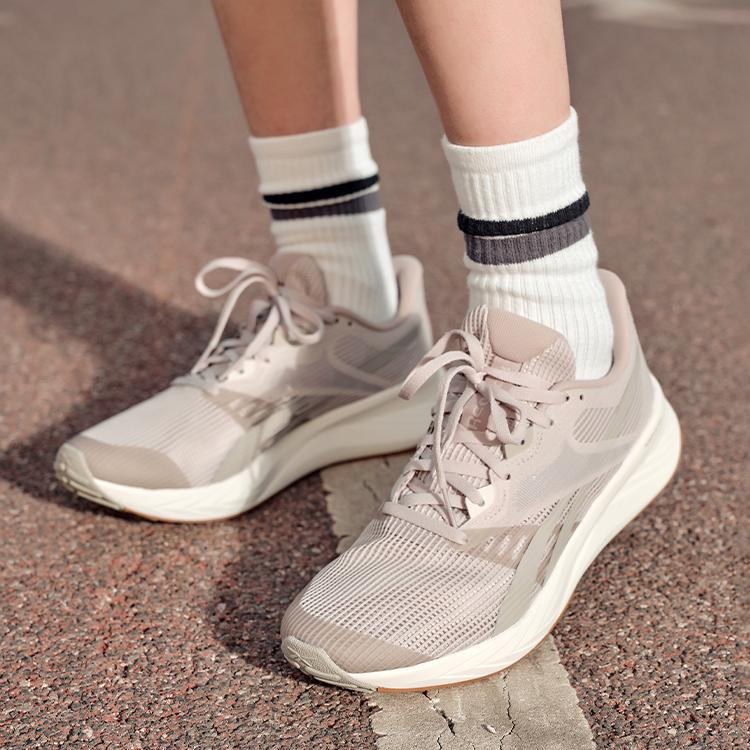 Reebok Energen Tech Plus Comfortable Versatile Simple Fabric Support Low-Top Casual Running Shoes Unisex sneaker Milk-Tea-Gray 100074789