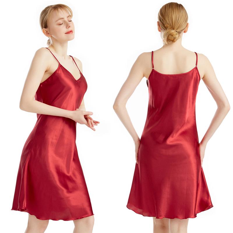 

Ночная рубашка из атласного шелка с V-образным вырезом на тонких бретельках — сексуальная, облегающая, длиной до колена, однотонная. L (55-60kg)