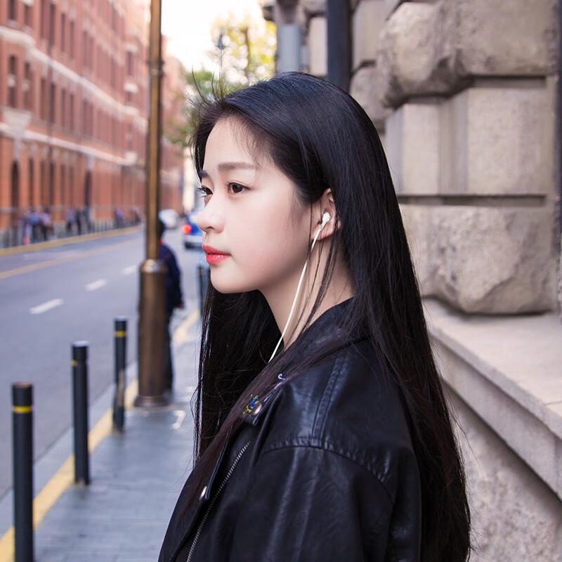 JBL TUNE205 Half-In-Ear Earphones