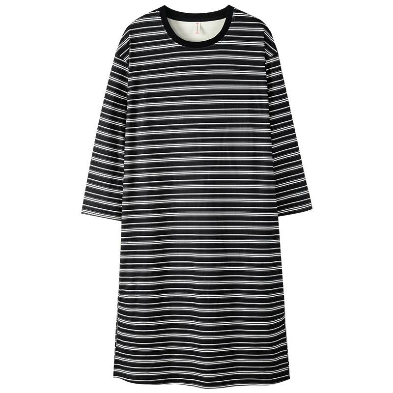 Long-Sleeved Nightgown With Chest Pad Women'S Autumn And Winter Pajamas German Velvet Heating And Grinding Round Neck Striped Loungewear Loose Long