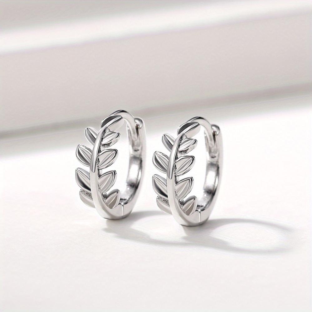1 Pair of Art Fresh Leaf Ear Buckles, Olive Leaf Olive Branch Earrings, Stylish Silver Earrings