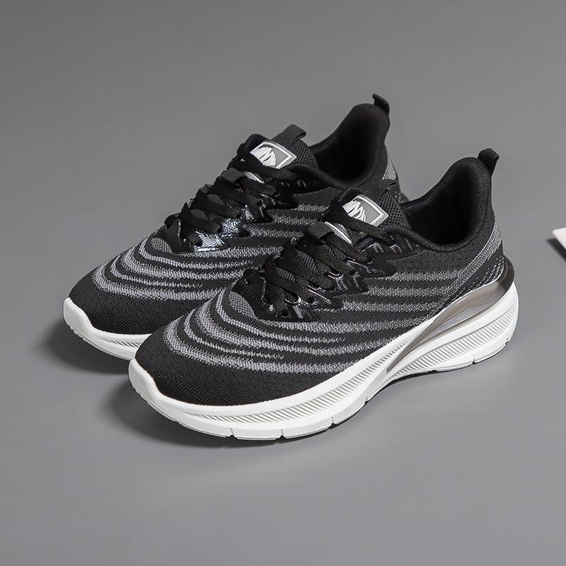 New Breathable Sports Shoes, Running Shoes, Thick-soled Casual Shoes