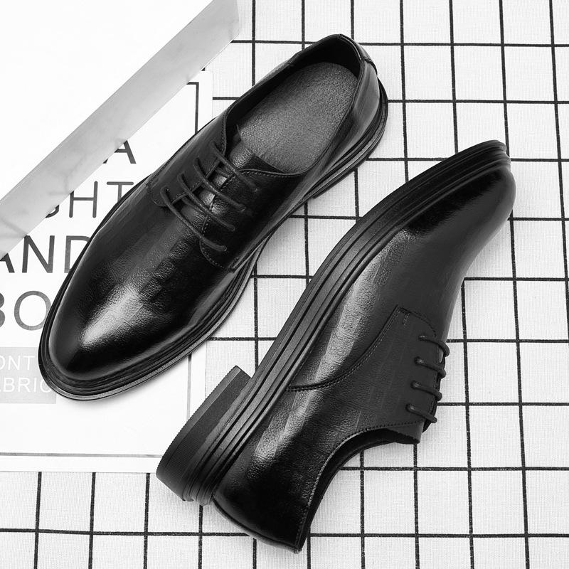 Leather shoes men 2025 British style leather casual soft sole groomsman groom wedding interior height increasing suit shoes