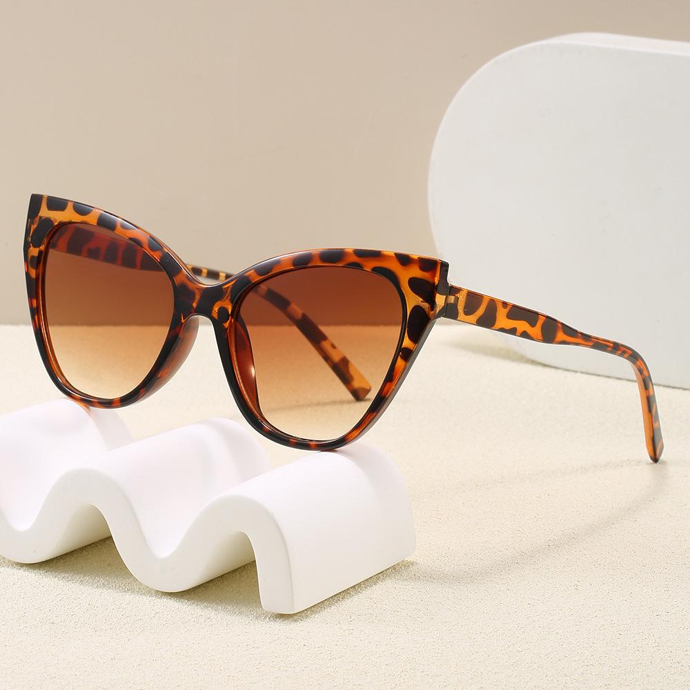 New Arrival Cat Eye Sunglasses Women Square Glasses Vintage Brand Designer Unisex Sun Glasses For Female Shades Female Eyewear