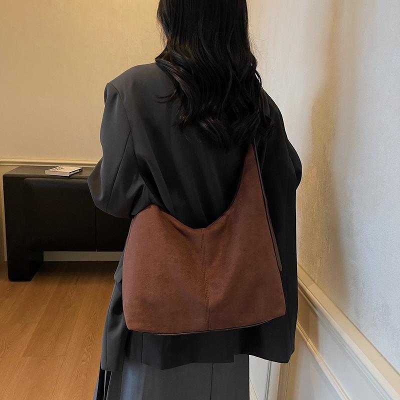 2025 Autumn New Retro Underarm Bag Women's Large Capacity Tote Bag Korean Fashion Large Bag Commuter Shoulder Bag