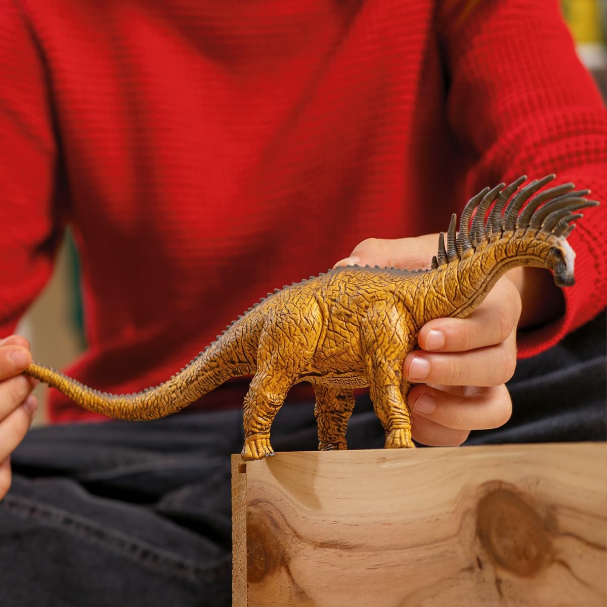 

Schleich Dinosaurs - Bajadasaurus Figurine - Dinosaur Toy for Boys and Girls - Dino Figurines for Kids Ages 5+