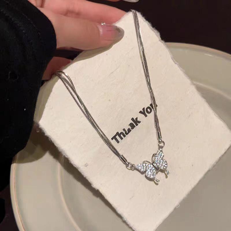 French retro multi-layer chain butterfly pendant necklace women's new niche design simple collarbone chain tide
