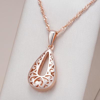 Einzigartige glänzende Anhänger-Halskette für Damen Mode Roségoldfarben Metallblume Hohe Qualität Feiner Retro-Schmuck