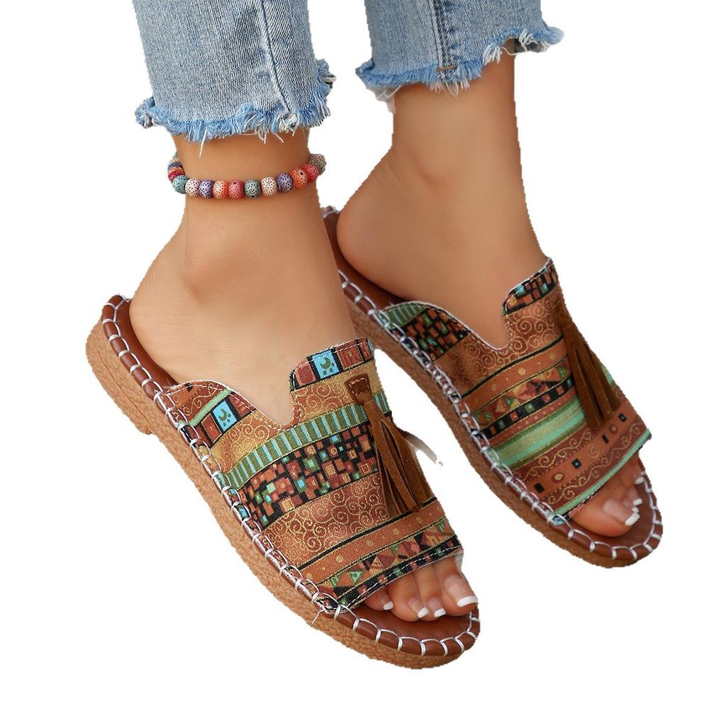 Duże płaskie klapki Nowe europejskie i amerykańskie buty plażowe z frędzlami rozmiar latem