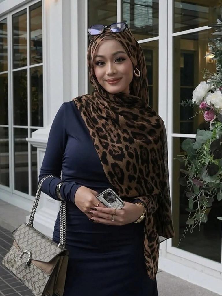 New Sunscreen Voile Thin Women Scarf Summer Hijab Classic Leopard Print Scarves Soft Lady Foulard Viscose Female Wrap Shawls