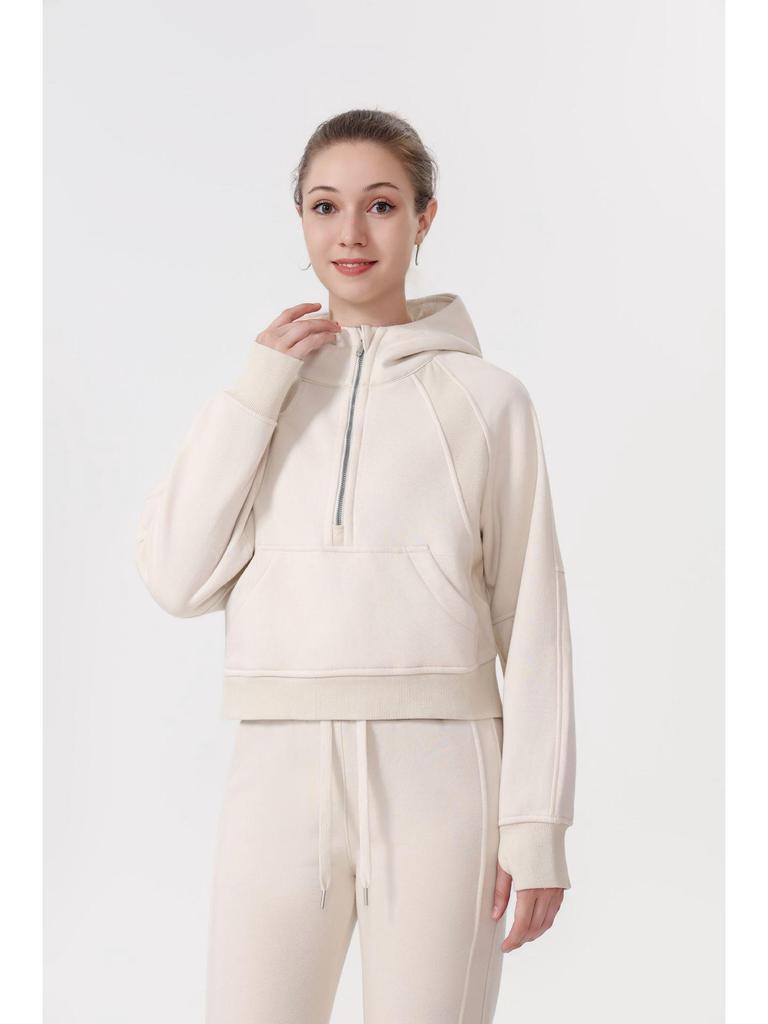 Damska bluza z kapturem i zamkiem do połowy, podszyta polarem - Przytulny top na jesień/zimę do jogi i fitnessu na świeżym powietrzu
