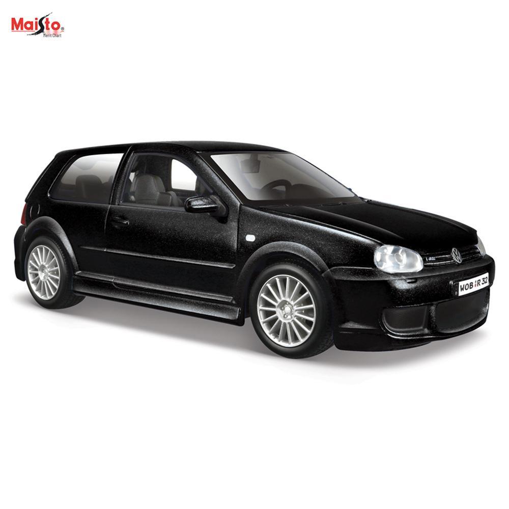 

Майсто 1:24 Коллекционная модель автомобиля из сплава Volkswagen Polo Golf