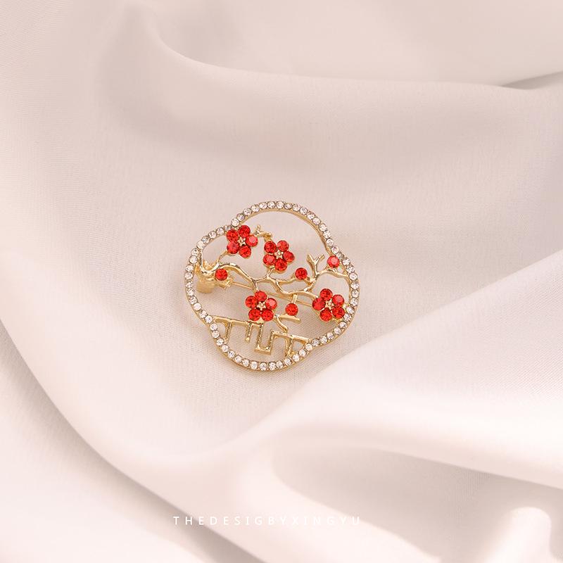 Broche Elegante de Pérola Dourada e Espiga de Trigo: Acessório Versátil e de Alta Qualidade para Mulheres