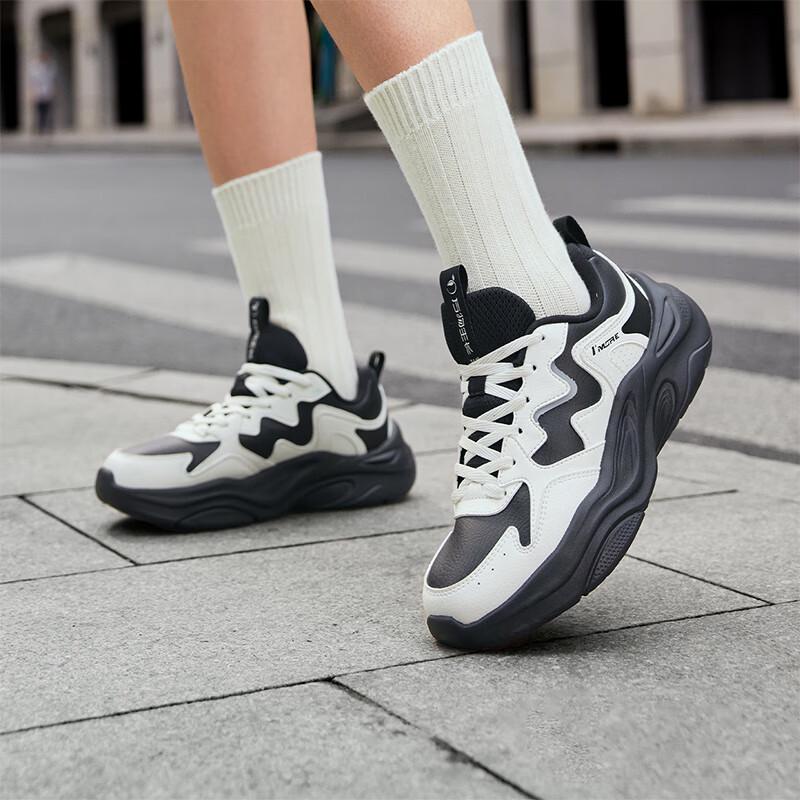 

361° Женские ретро кроссовки Круассан для папы 38