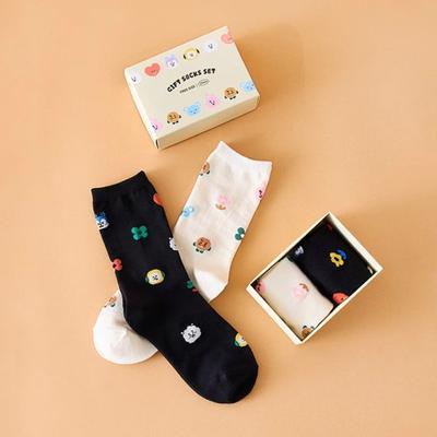 BT21 Basic Jacquardstrumpor Svart&Vit 2st presentset (2 alternativ)