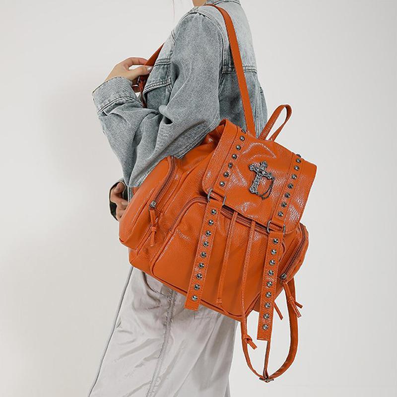 Yogodlns Nieten Rucksack Damen Gothic Punk PU Leder Schultertasche Damen Vintage Rucksäcke College Große Kapazität Schultasche