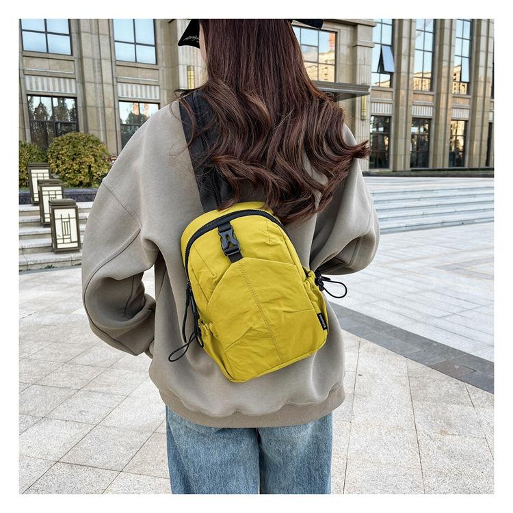 Women's Backpack, Light and Large Capacity, Suitable for Outdoor Travel.
