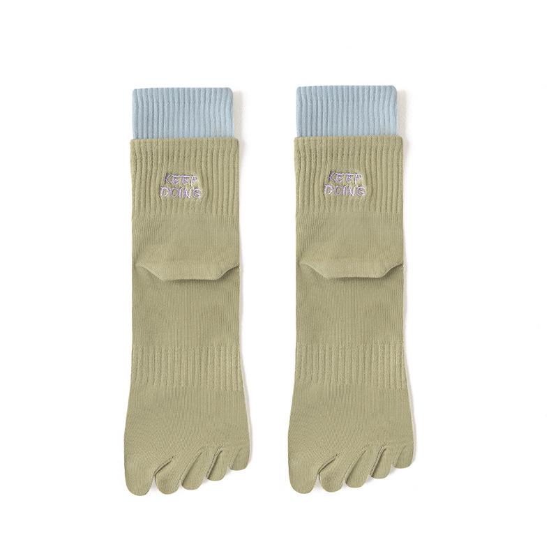 Women's White Split-Toe Mid-Calf Sport Socks - Sweat-Absorbent, Breathable, Boneless, Over-the-Knee, Autumn/Winter Style.