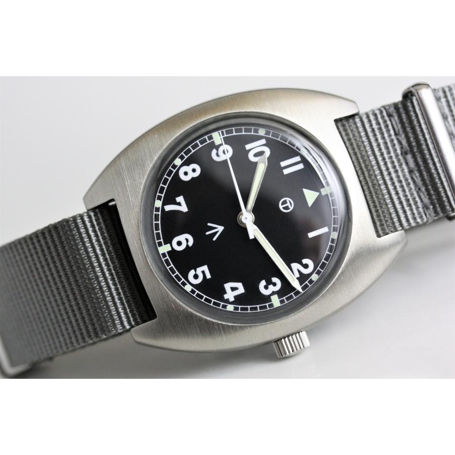 Used Reprint of the British Air Force Military Watch from the 70's! M.R.M.W. Royal Army Watch W-10 Vintage Quartz Watch Broad Arrow Homage