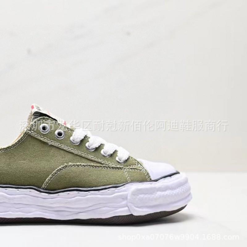 Unisex Canvas Sneakers Low Top Thick Sole Comfortable Casual Shoes Men Women Fall Winter