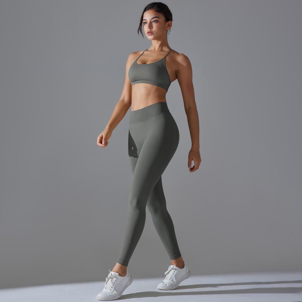New Seamless Knitted Solid Color Sexy Back Tight Fashion Back V-waist Yoga Suit Running Fitness Set